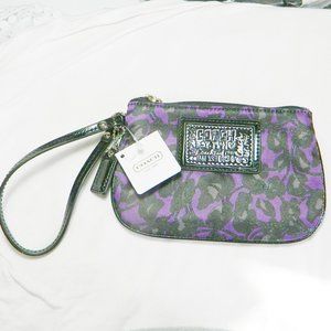 Coach $79 48088 Poppy Daisy Ocelot Print Wristlet